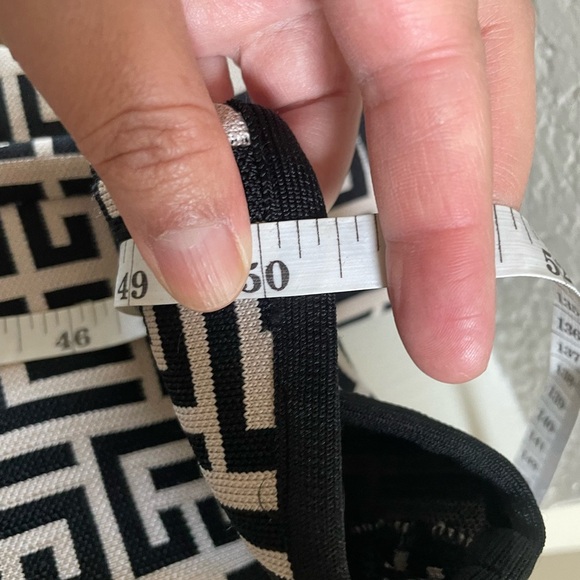 Long sleeve jumpsuit size small. - Picture 15 of 16